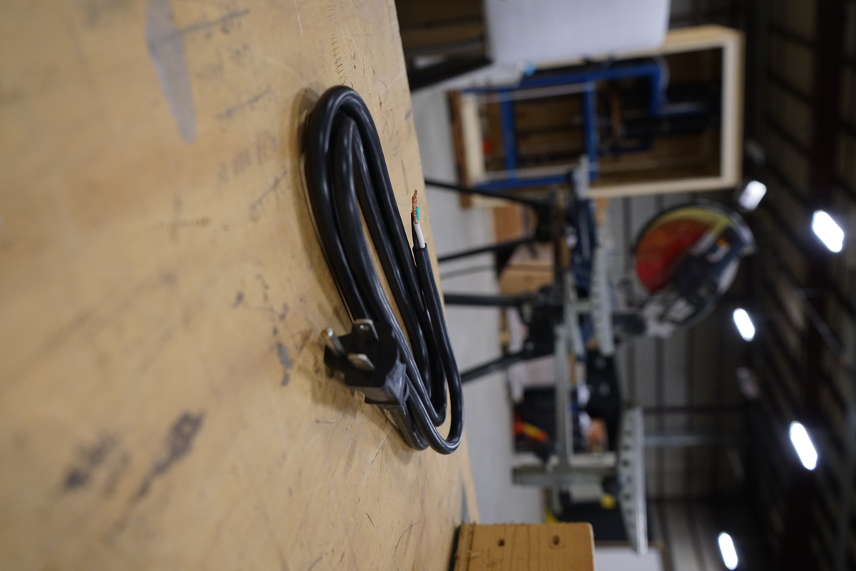 SOUTHWIRE, 14/3 SJTW 9' BLACK ROUND INDOOR REPLACEMENT POWER SUPPLY CORD