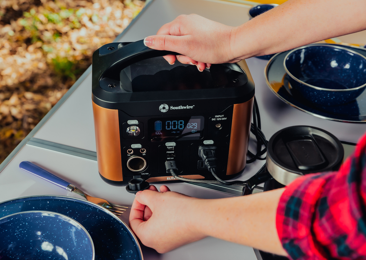 PORTABLE POWER STATION 200 WITH 222 WATT-HOURS OF POWER, FEATURES PURESINE  WAVE, 4 USB PORTS, 2 AC OUTLETS, 12V DC OUTLET. MOLDED HANDLE AND6.6 LBS