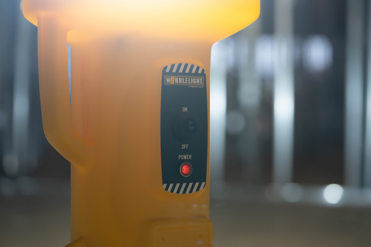WOBBLELIGHT V3 220W LED WORK LIGHT