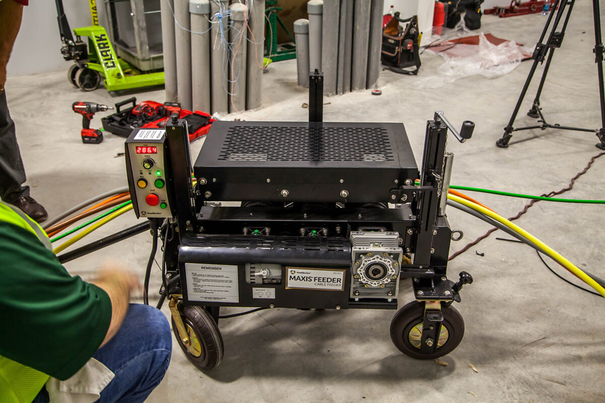 Southwire Wire and Cable Reel Cart in the Cable & Wire Holders department  at