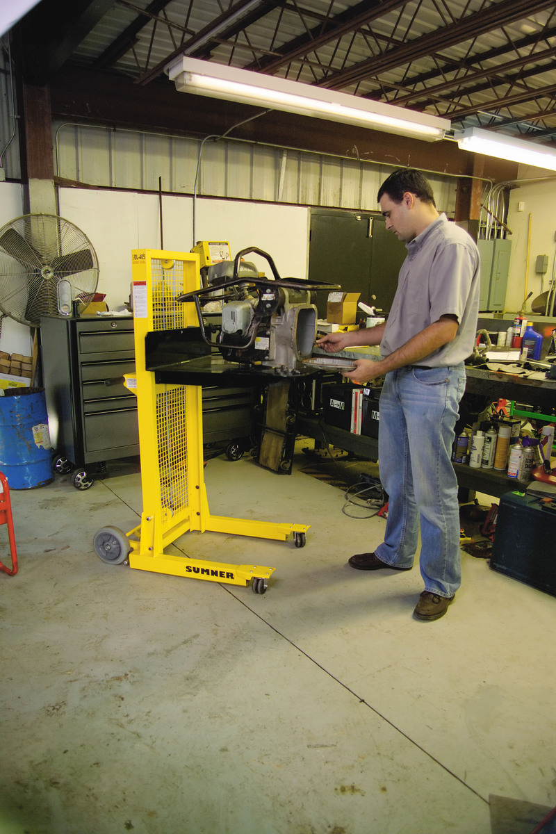 EL-405 STACKER LIFT