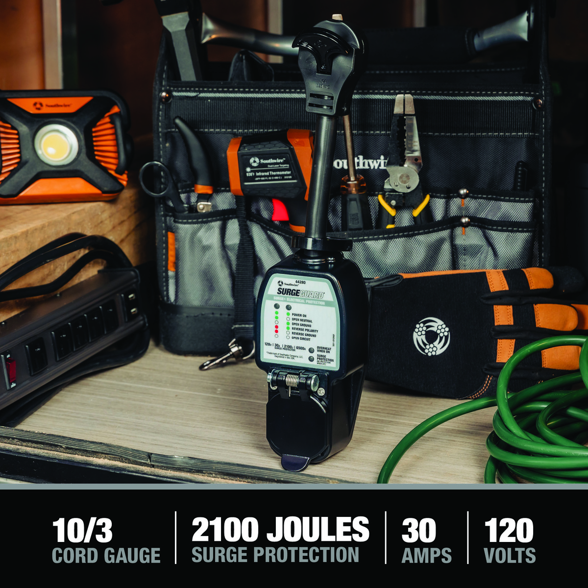 SURGE PROTECTOR, 120V 30AMP, P&R, BLK