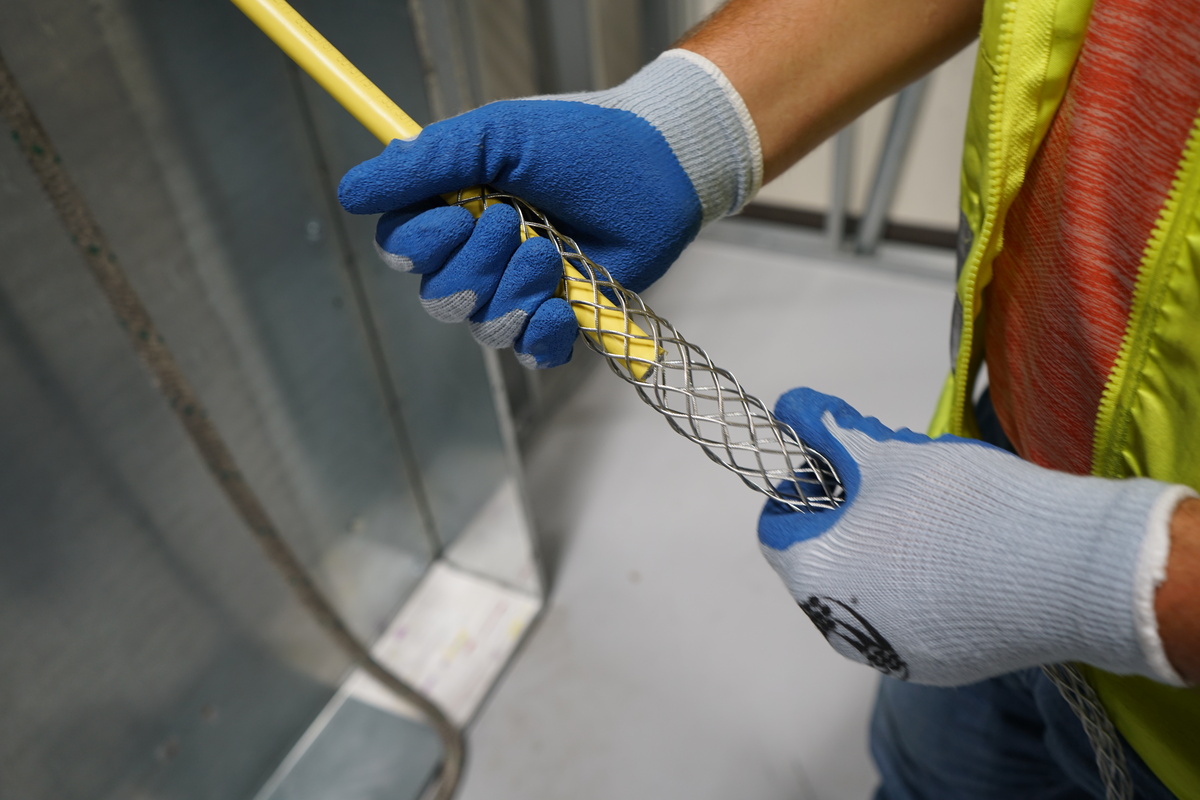 LIGHT DUTY BASKET GRIP 2.50" - 2.99"