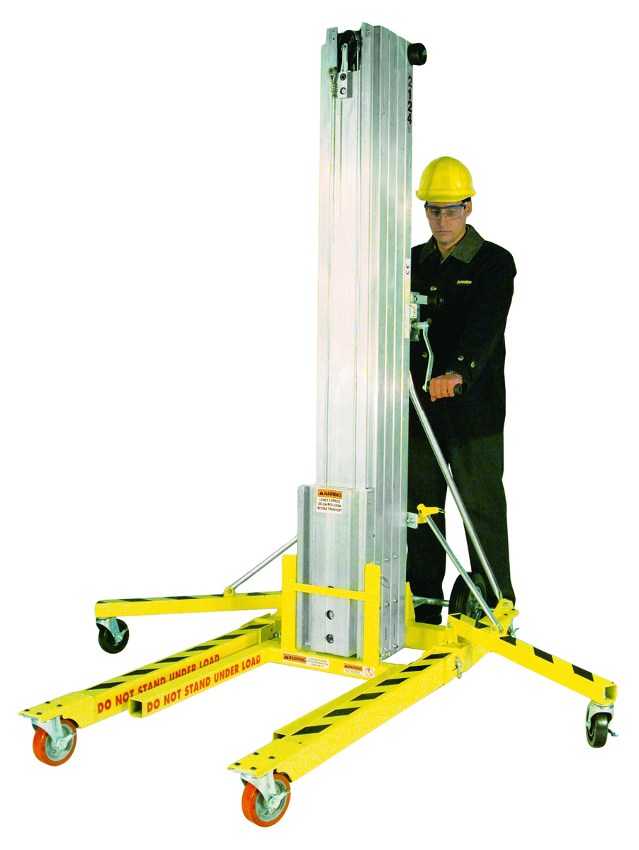 2124 CONTRACTOR LIFT (24'/650 LBS.)