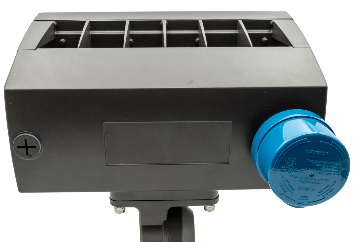 1PK 290W POWER & CCT SELECTABLE LARGE FLOOD-SLIPFITTER 1PK 290W POWER & CCT SELECTABLE LARGE FLOOD-SLIPFITTER