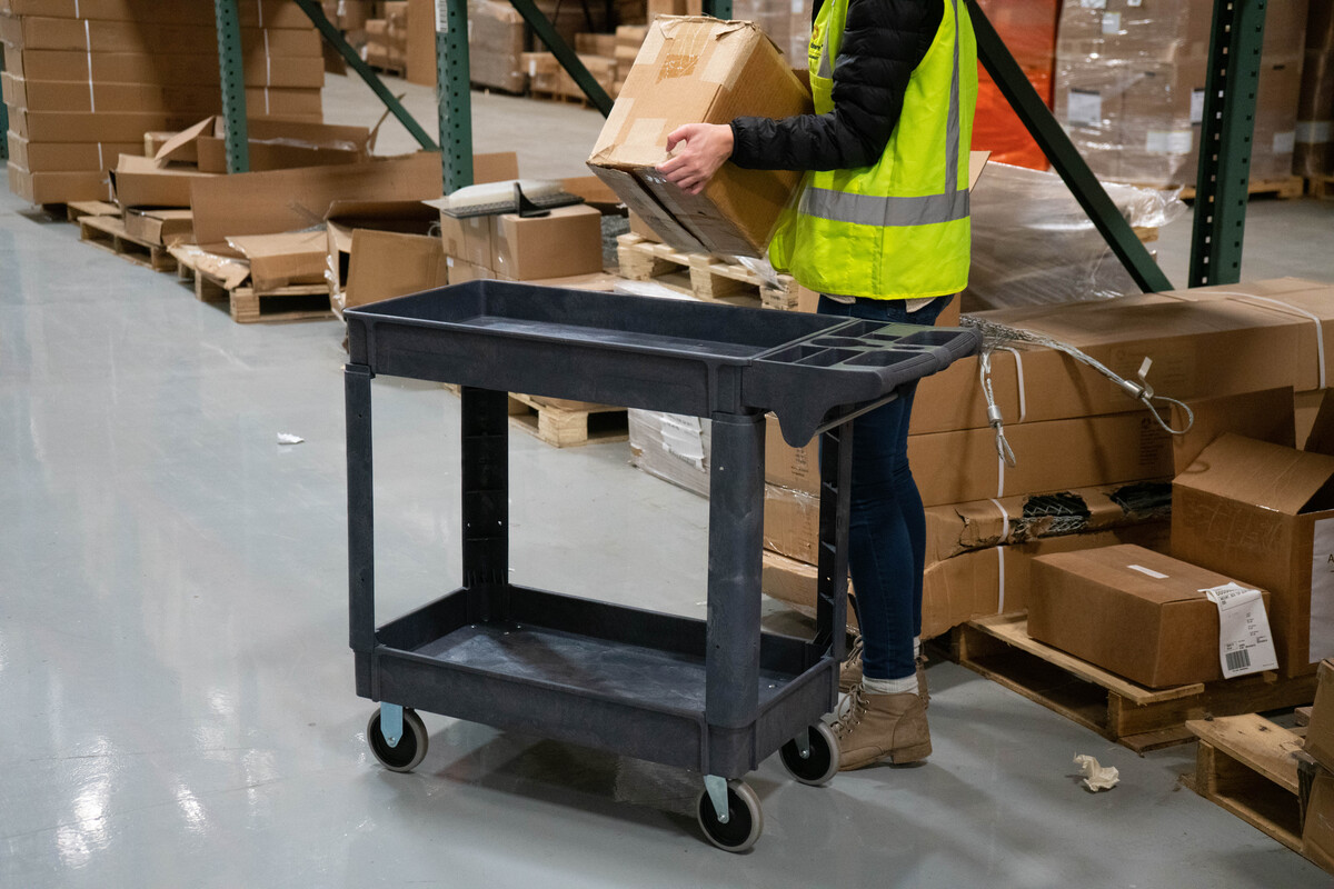UCTS-SM, SMALL UTILITY CART 550LB CAP