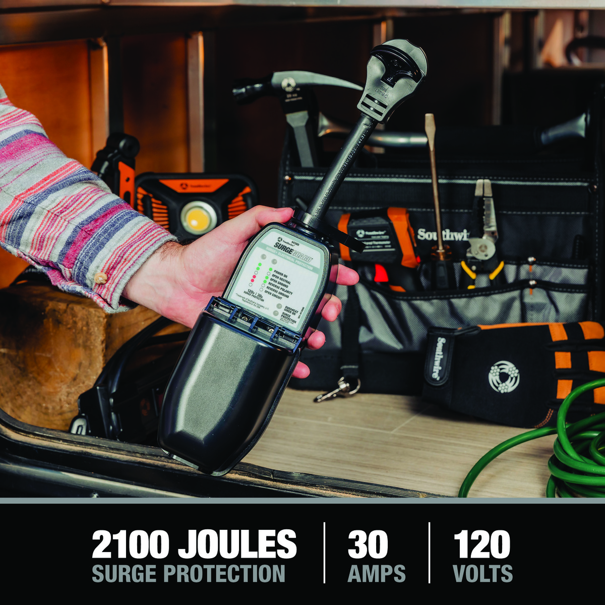 PROTECTOR DE PROTECCIÓN CONTRA SOBRETENSIONES PORTÁTIL 30A CON CUBIERTA, 30A, 120V