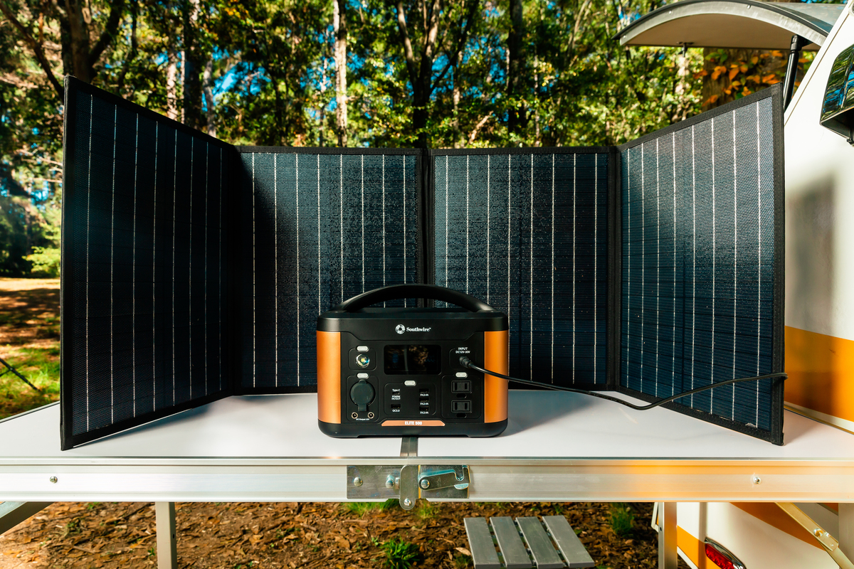 Portable Power All in One Solar Generator kit. Includes 1 pc of 53252 - 500 Elite Series Power Station and 1 pc of 53224 - 100W Elite Series Solar Panel in one box.