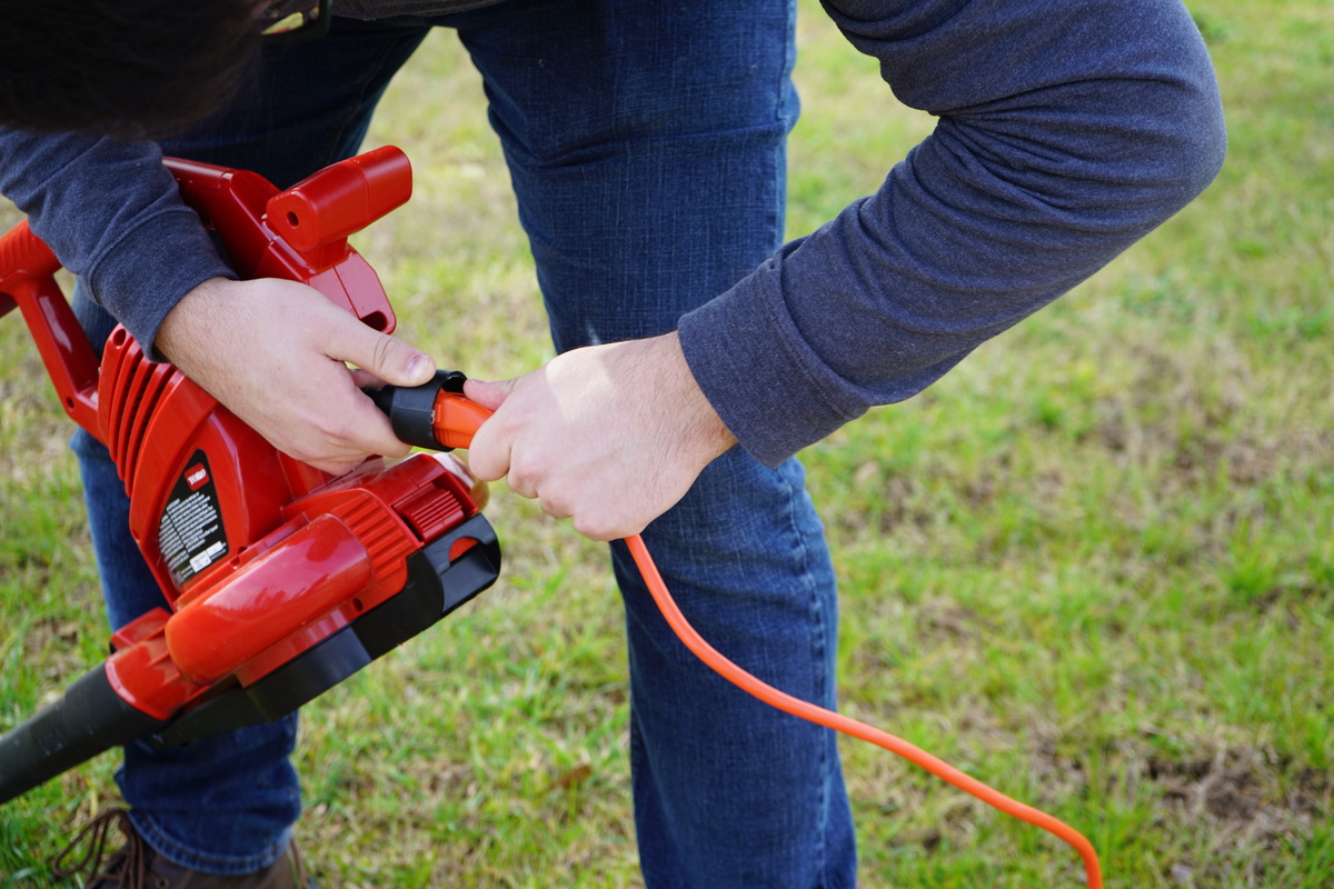 SOUTHWIRE, 16/3 SJTW 10' ORANGE STANDARD OUTDOOR EXTENSION CORD