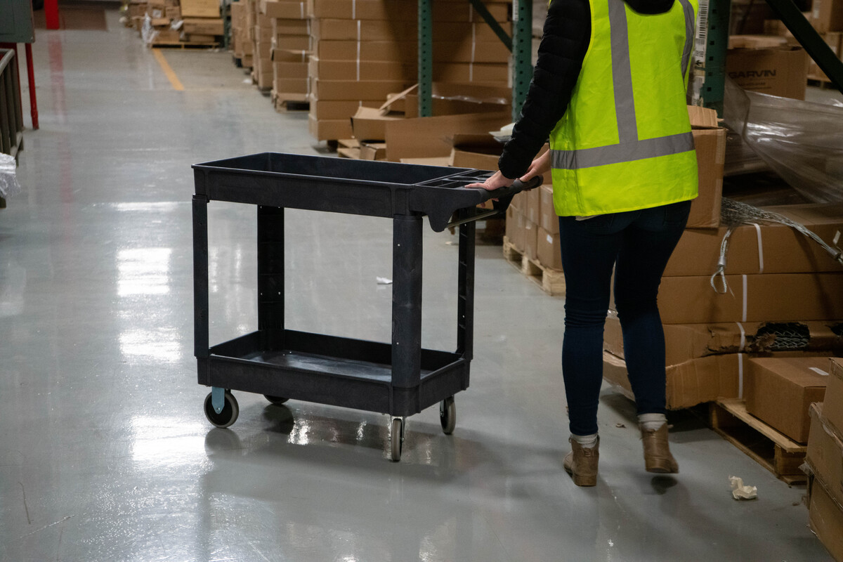 UCTS-SM, SMALL UTILITY CART 550LB CAP