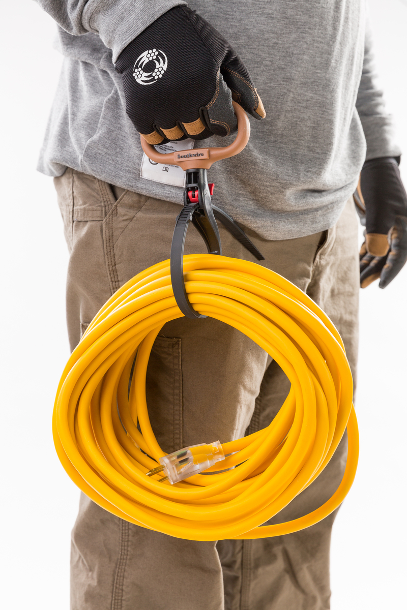 SOUTHWIRE, 10/3 SJTW 100' YELLOW OUTDOOR EXTENSION CORD WITH POWER LIGHT  INDICATOR