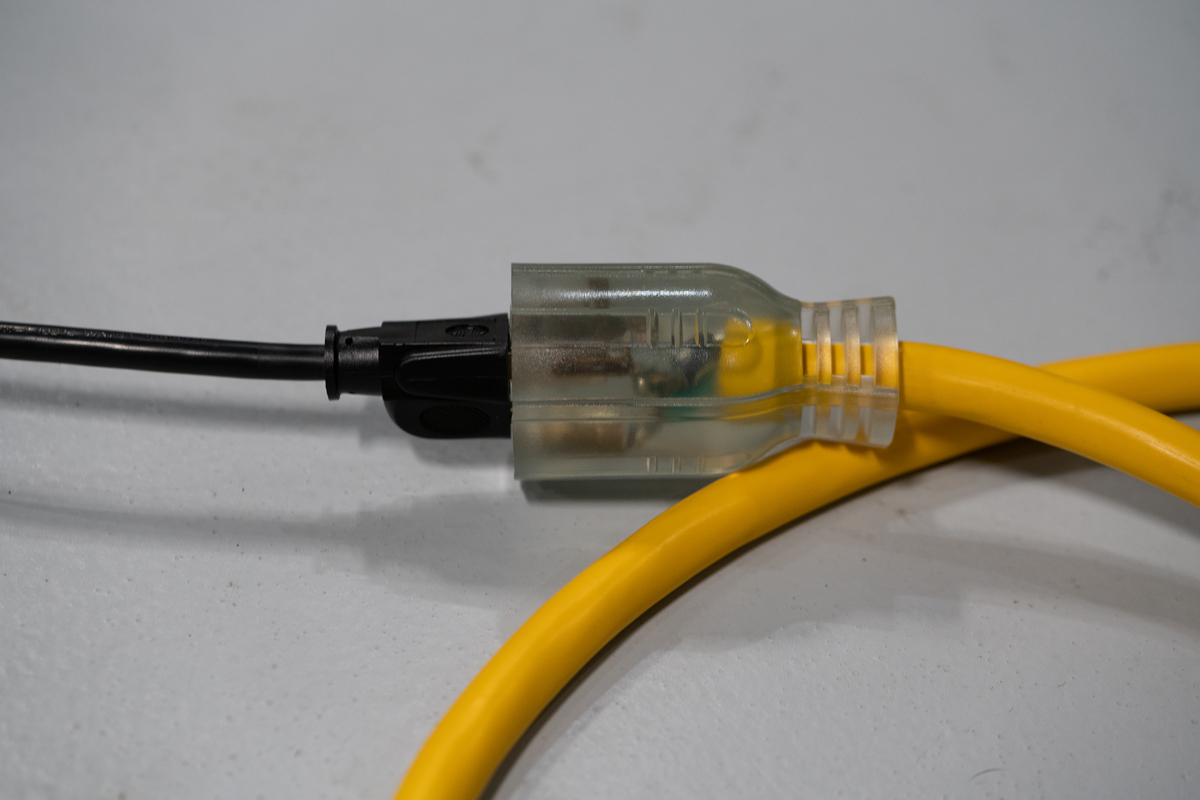 SOUTHWIRE, 10/3 SJTOW 50' YELLOW GENERATOR EXTENSTION CORD WITH YELLOW5-20 PLUG AND POWER LIGHT INDICATOR RECEPTACLE