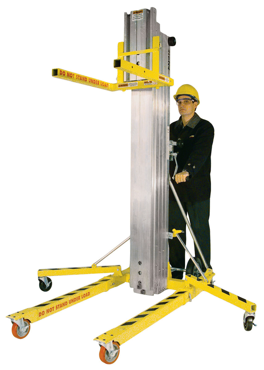 2124 CONTRACTOR LIFT (24'/650 LBS.)
