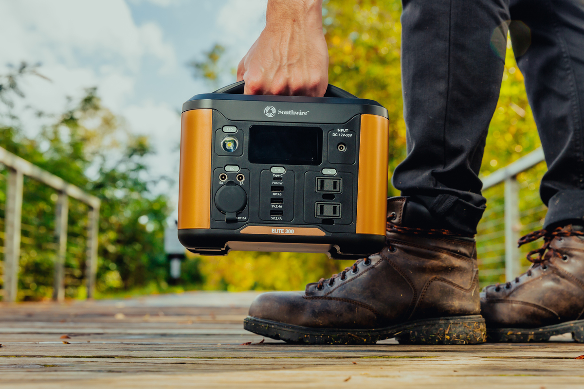 PORTABLE POWER STATION 300 WITH 296 WATT-HOURS OF POWER, FEATURES PURESINE  WAVE, 4 USB PORTS, 2 AC OUTLETS, 12V DC OUTLET. MOLDED HANDLE AND7.76 LBS